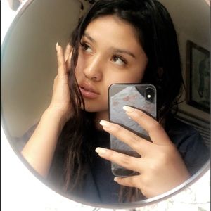 Meet your Posher, Fatima